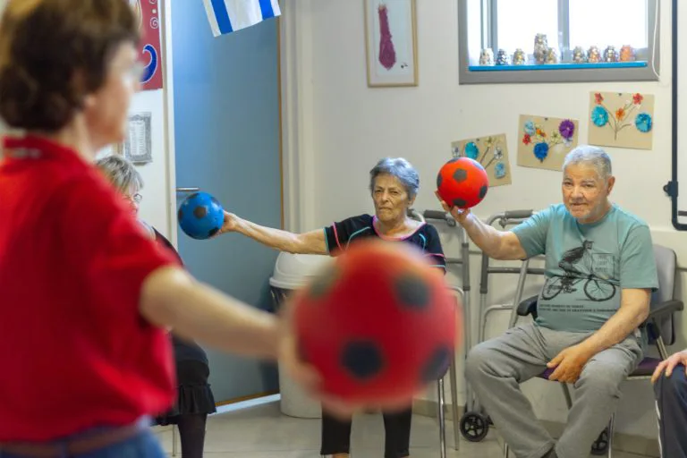 מרכזי יום של עמותת מְלַבֵּב