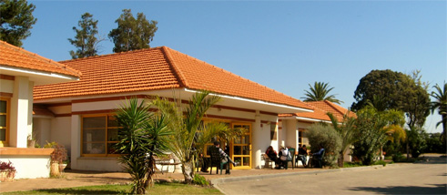 מרכז רגש מרכז יום איזורי לקשיש
